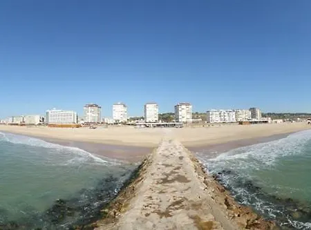 Paloma Caparica
