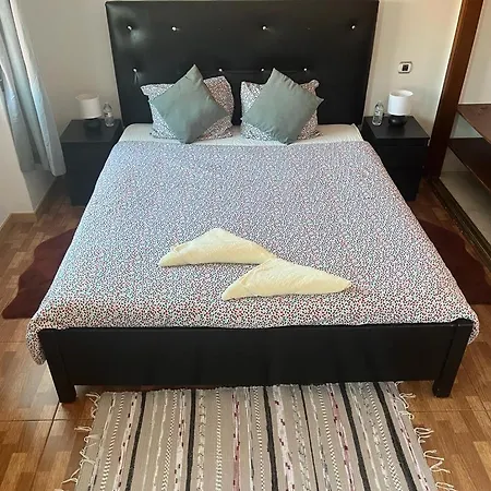 בית הארחה Paloma Caparica *