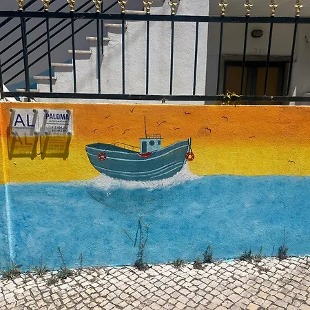 Πανσιόν Paloma Caparica *