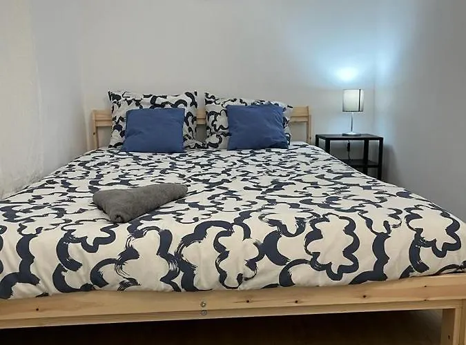 Paloma Caparica Πανσιόν