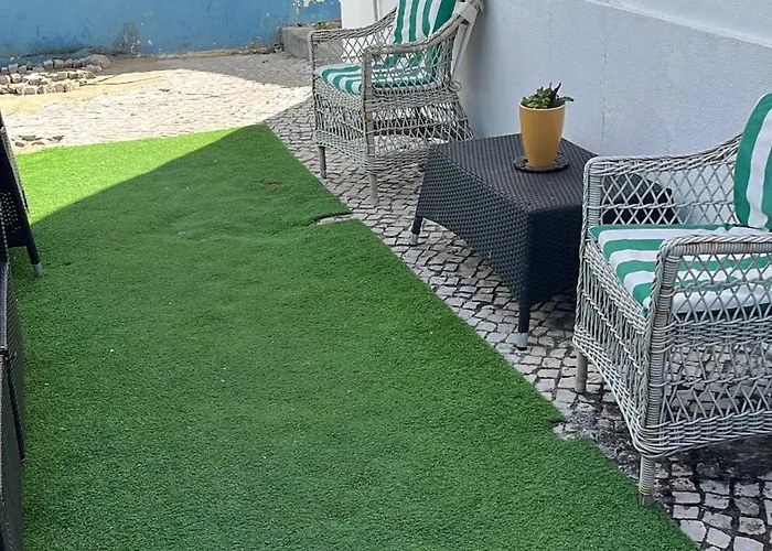 Πανσιόν Paloma Caparica *